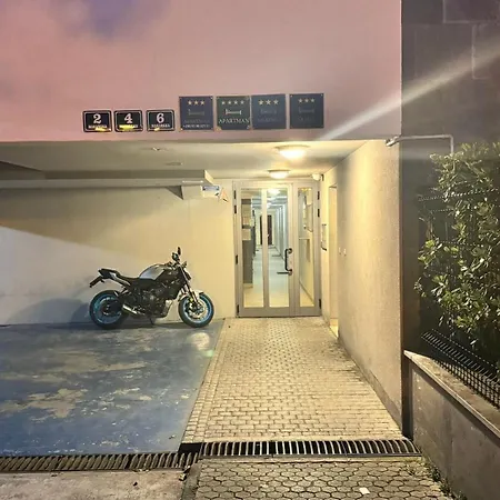 Sea View Private Parking Near *