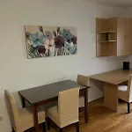 公寓 Sea View Apartment Private Parking Near Beach