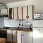 Sea View Apartment Private Parking Near Beach 公寓 *